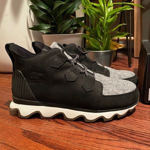 Sorel Kinetic Caribou NIB Sz 9.5